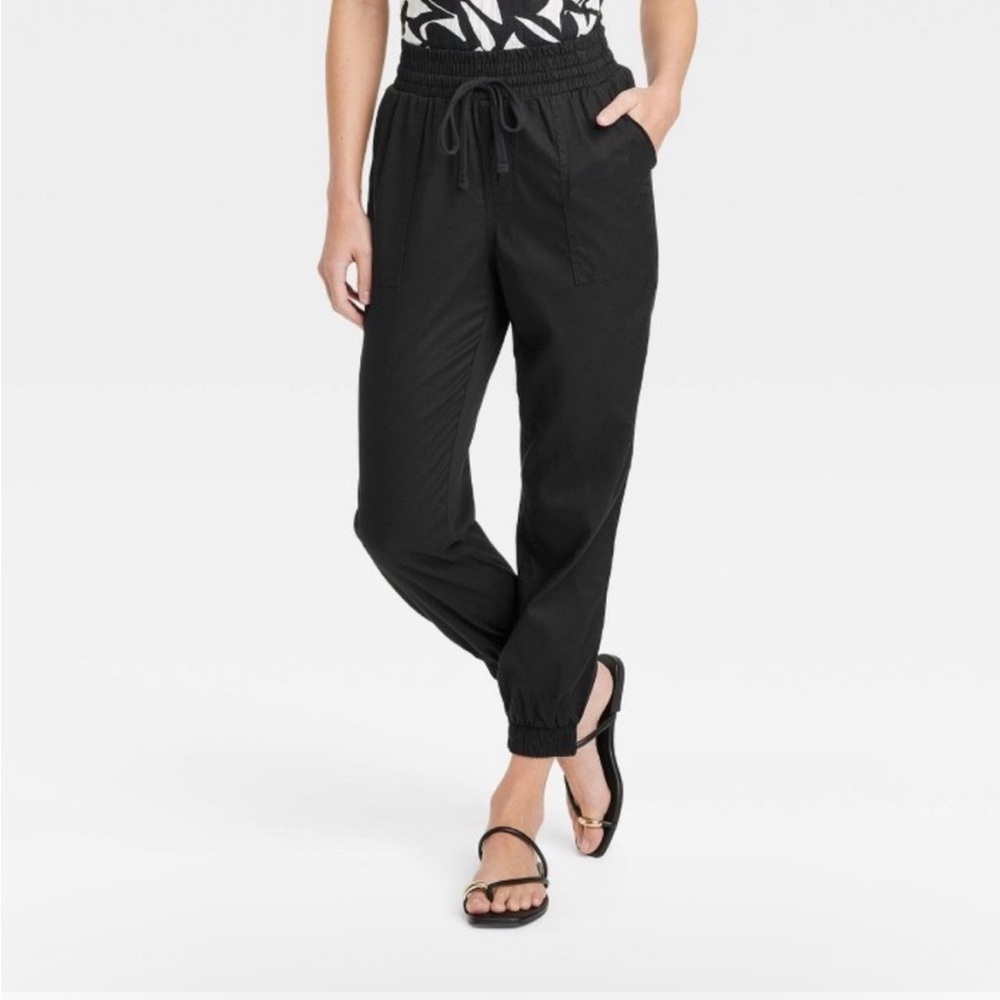 Black Jogger Pants a new day size medium NWT